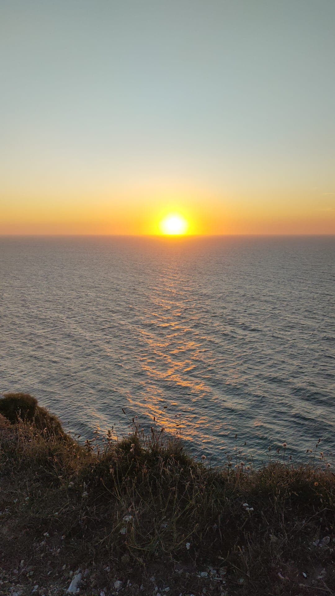 ETRETAT SES FALAISES ET SON COUCHE DE SOLEIL - Image 1