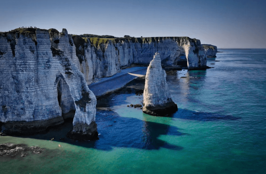 ETRETAT ET SON COUCHE DE SOLEIL
